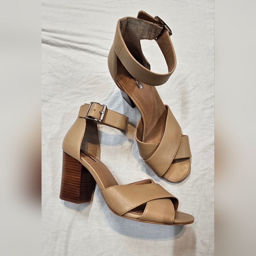Tahari Tan Women's Heeled Sandals